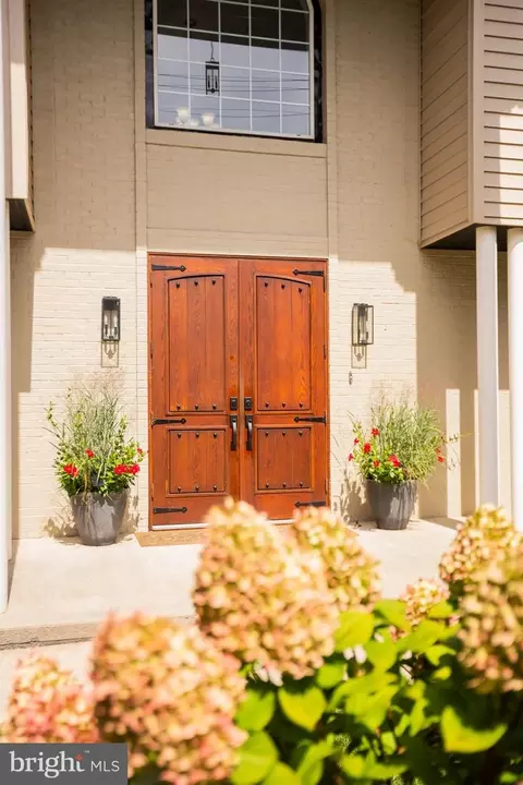 Entry Way - 631 12 W Orange St, Lititz, PA 17543 photo 1 of 7