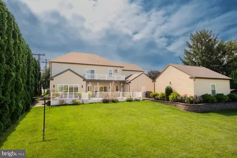 Exterior - 631 12 W Orange St, Lititz, PA 17543 photo 25 of 26