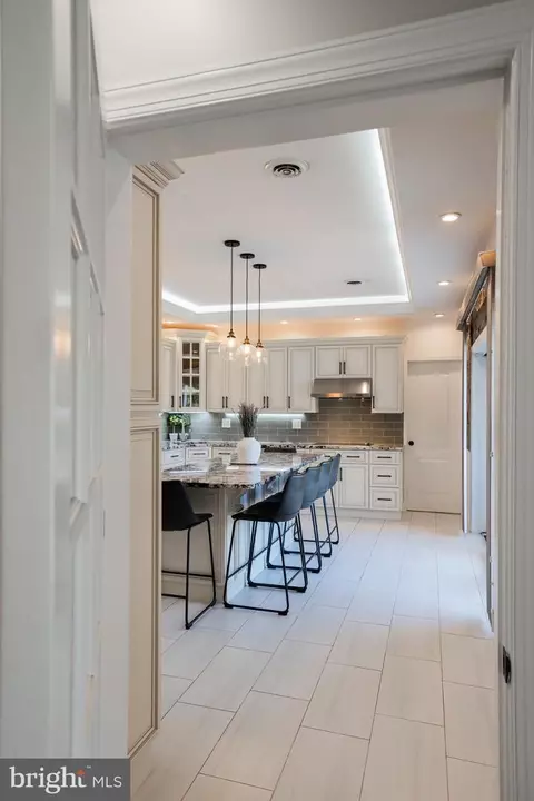 Kitchen - 631 12 W Orange St, Lititz, PA 17543 photo 8 of 8