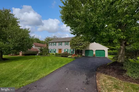 Exterior - 24 Countryside Ln, Lititz, PA 17543 photo 2 of 8