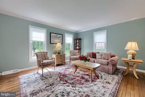 Living - 24 Countryside Ln, Lititz, PA 17543 photo 1 of 1