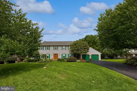 Exterior - 24 Countryside Ln, Lititz, PA 17543 photo 3 of 8