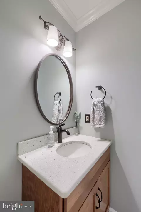 Bath - 3 Brookfield Rd, Lititz, PA 17543 photo 1 of 4