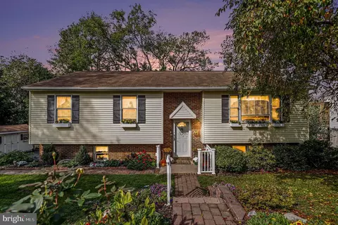 66 Oriole Dr, Stevens, PA 17578