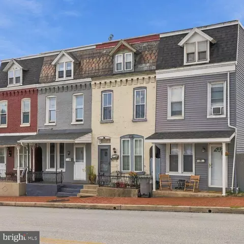 117 Locust St, Columbia, PA 17512