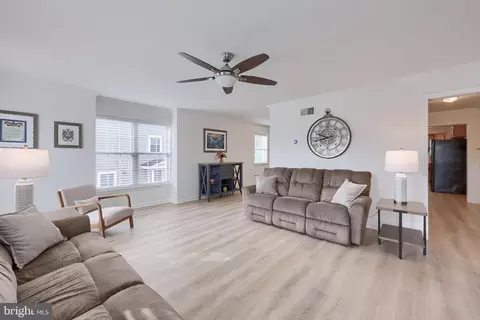 Living - 710 Keller Dr, Lititz, PA 17543 photo 1 of 3
