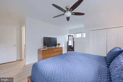 Bedroom - 710 Keller Dr, Lititz, PA 17543 photo 3 of 5