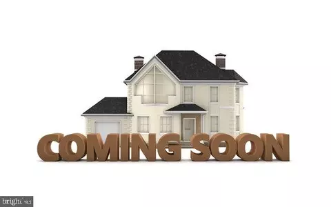 2836 O Henry Cir, Lancaster, PA 17601