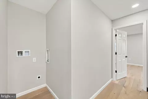 Entry Way - 39 Brookwood Dr, Lititz, PA 17543 photo 15 of 16