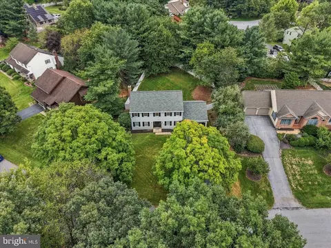 View/Area - 39 Brookwood Dr, Lititz, PA 17543 photo 2 of 5