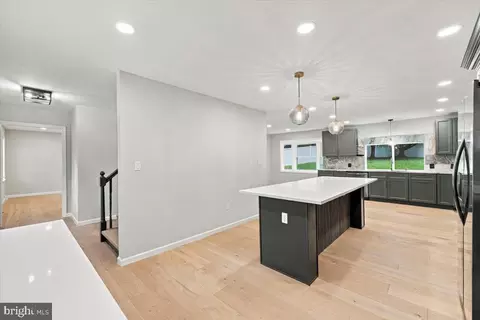 Entry Way - 39 Brookwood Dr, Lititz, PA 17543 photo 5 of 16