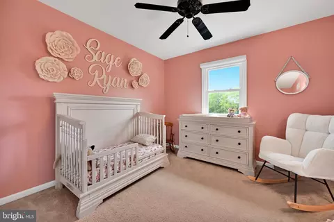 Bedroom - 113 Laurie Ln, Lititz, PA 17543 photo 3 of 4