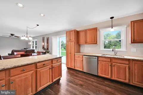 Kitchen - 113 Laurie Ln, Lititz, PA 17543 photo 1 of 4