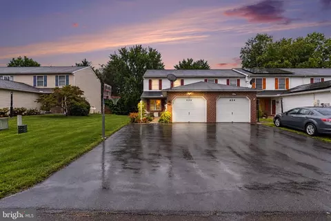 426 Groffdale Rd, Quarryville, PA 17566