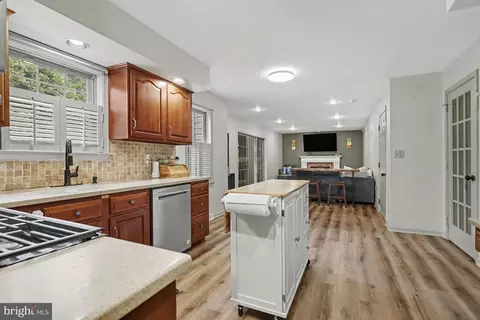 Kitchen - 157 Kings Gate Dr, Lititz, PA 17543 photo 2 of 2