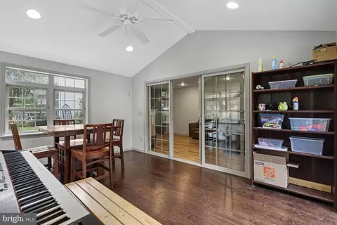 Entry Way - 157 Kings Gate Dr, Lititz, PA 17543 photo 6 of 6