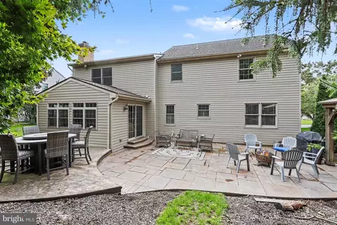 Exterior - 157 Kings Gate Dr, Lititz, PA 17543 photo 8 of 9