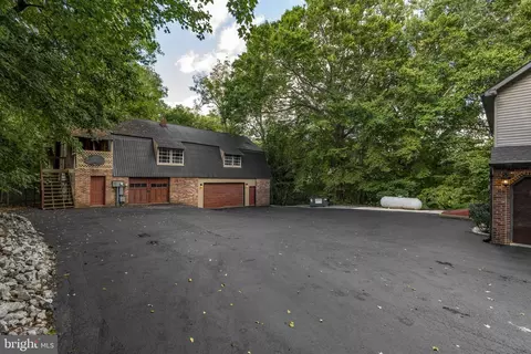 Exterior - 115 Skyview Ln, Lititz, PA 17543 photo 12 of 15