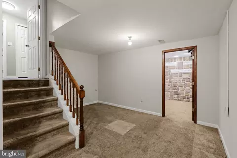 Entry Way - 115 Skyview Ln, Lititz, PA 17543 photo 3 of 6