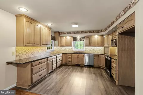 Kitchen - 115 Skyview Ln, Lititz, PA 17543 photo 1 of 2