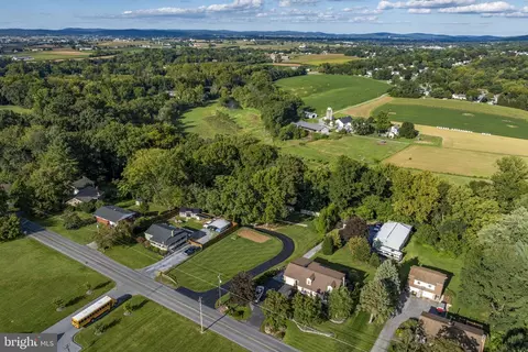 View/Area - 115 Skyview Ln, Lititz, PA 17543 photo 3 of 7