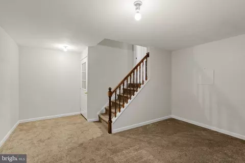 Entry Way - 115 Skyview Ln, Lititz, PA 17543 photo 4 of 6