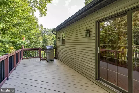 Exterior - 115 Skyview Ln, Lititz, PA 17543 photo 9 of 15