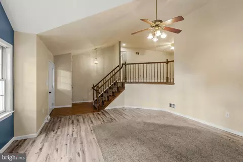 Entry Way - 115 Skyview Ln, Lititz, PA 17543 photo 1 of 6