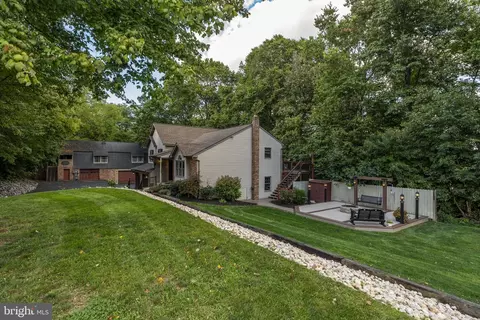 Exterior - 115 Skyview Ln, Lititz, PA 17543 photo 1 of 15