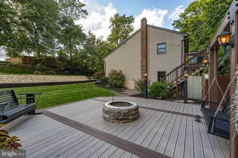Exterior - 115 Skyview Ln, Lititz, PA 17543 photo 7 of 15