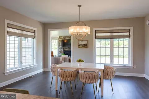 Dining - 425 E Delp Rd, Lancaster, PA 17601 photo 1 of 8