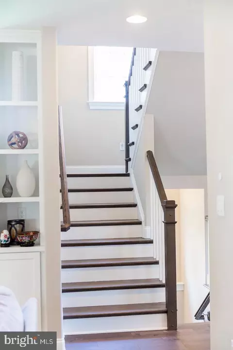 Entry Way - 425 E Delp Rd, Lancaster, PA 17601 photo 22 of 27