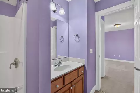 Bath - 3008 Weaver Rd, Lititz, PA 17543 photo 2 of 2