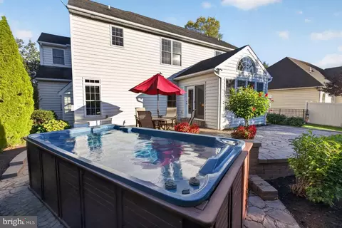 Exterior - 3008 Weaver Rd, Lititz, PA 17543 photo 4 of 6