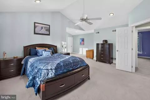 Bedroom - 3008 Weaver Rd, Lititz, PA 17543 photo 1 of 4