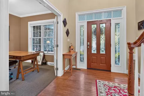 Entry Way - 3008 Weaver Rd, Lititz, PA 17543 photo 3 of 7