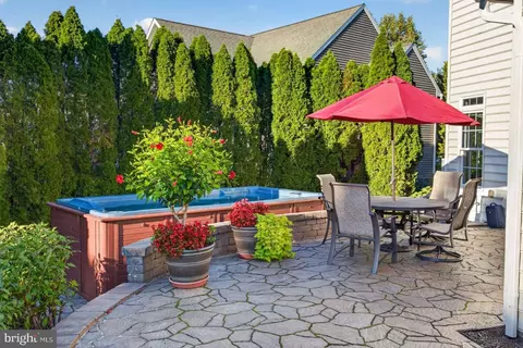 Exterior - 3008 Weaver Rd, Lititz, PA 17543 photo 3 of 6