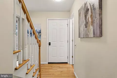 Entry Way - 378 Squire Ln, Lititz, PA 17543 photo 1 of 3