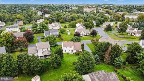 View/Area - 378 Squire Ln, Lititz, PA 17543 photo 5 of 6