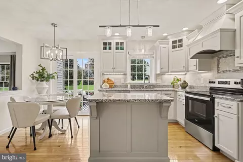 Kitchen - 378 Squire Ln, Lititz, PA 17543 photo 2 of 6