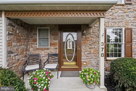 Exterior - 378 Squire Ln, Lititz, PA 17543 photo 4 of 9