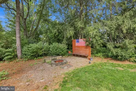 Exterior - 207 Weaver Dr, Lititz, PA 17543 photo 14 of 27