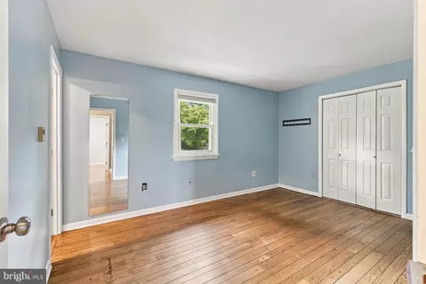 Bedroom - 207 Weaver Dr, Lititz, PA 17543 photo 3 of 5