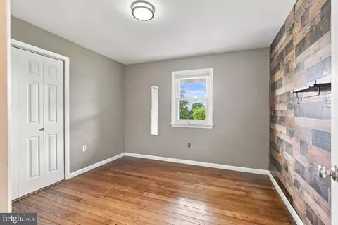 Bedroom - 207 Weaver Dr, Lititz, PA 17543 photo 4 of 5