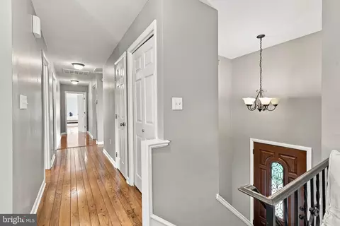Entry Way - 207 Weaver Dr, Lititz, PA 17543 photo 3 of 8