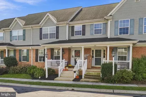 256 Cool Creek Way, Lancaster, PA 17602