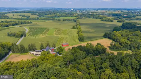 View/Area - 751 Stackstown Rd, Bainbridge, PA 17502 photo 4 of 10