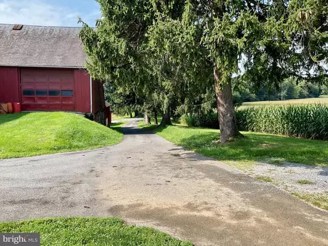 Exterior - 751 Stackstown Rd, Bainbridge, PA 17502 photo 10 of 17