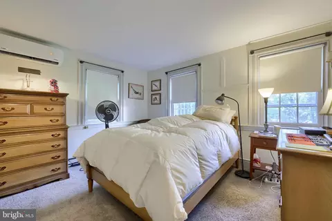 Bedroom - 751 Stackstown Rd, Bainbridge, PA 17502 photo 4 of 4