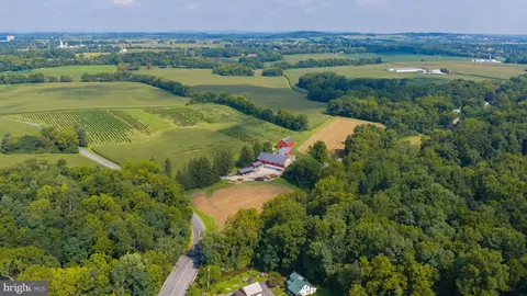View/Area - 751 Stackstown Rd, Bainbridge, PA 17502 photo 3 of 10